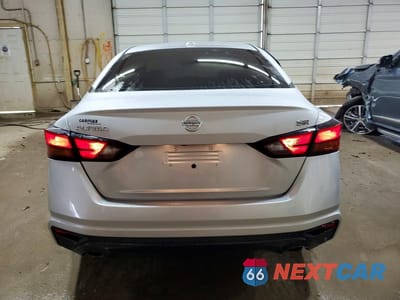 Zdjęcie 6 z 13 samochodu: 2019 NISSAN ALTIMA SR VIN:1N4BL4CV0KN323670 - miniatura