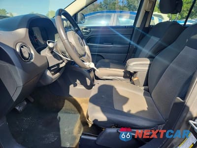 Zdjęcie 7 z 12 samochodu: 2013 JEEP COMPASS LATITUDE VIN:1C4NJCEB3DD196982 - miniatura