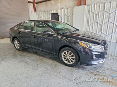 Czwarte zdjęcie samochodu z boku: 2018 HYUNDAI SONATA SE VIN:5NPE24AF3JH707379 - miniatura
