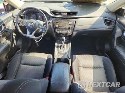 Zdjęcie 8 z 12 samochodu: 2017 NISSAN ROGUE SV VIN:JN8AT2MT3HW133988 - miniatura