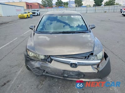 Piąte zdjęcie samochodu w środku: 2006 HONDA CIVIC LX VIN:JHMFA16506S000284 - miniatura