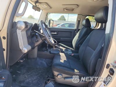 Zdjęcie 7 z 13 samochodu: 2008 TOYOTA FJ CRUISER BASE VIN:JTEBU11F38K006408 - miniatura