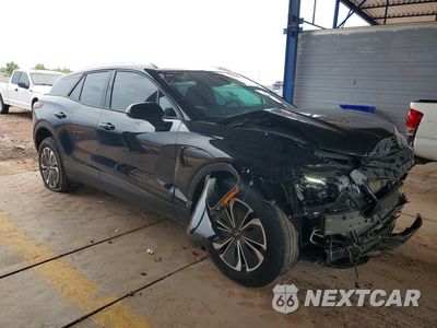 Czwarte zdjęcie samochodu z boku: 2024 CHEVROLET BLAZER 2LT VIN:3GNKDBRJ2RS262099 - miniatura