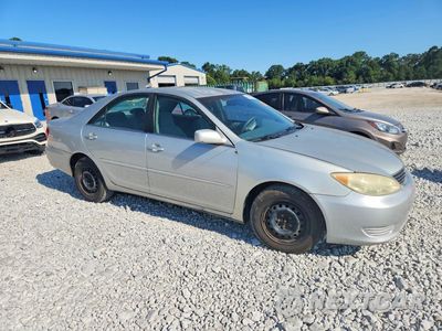 Czwarte zdjęcie samochodu z boku: 2006 TOYOTA CAMRY LE VIN:4T1BE32K46U698538 - miniatura