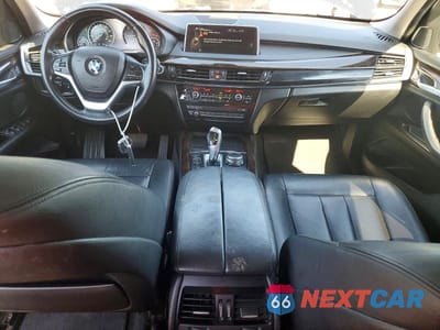 Zdjęcie 8 z 13 samochodu: 2015 BMW X5 XDRIVE35D VIN:5UXKS4C59F0N06015 - miniatura
