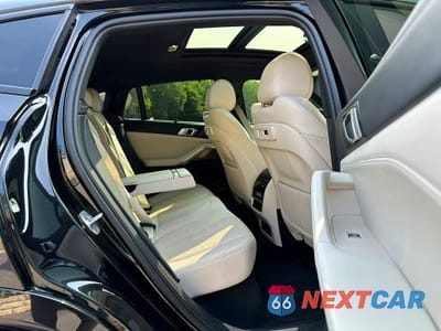 Zdjęcie 7 z 10 samochodu: 2020 BMW X6 SDRIVE 40I VIN:5UXCY4C06L9D37668 - miniatura