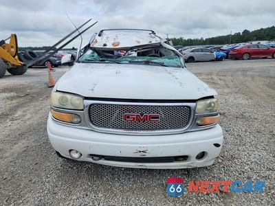Piąte zdjęcie samochodu w środku: 2004 GMC YUKON DENALI VIN:1GKEK63U74J251071 - miniatura