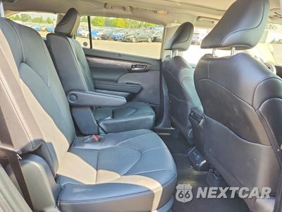 Zdjęcie 10 z 12 samochodu: 2026 TOYOTA HIGHLANDER HYBRID PLATINUM VIN:5TDEBRCH4TS700885 - miniatura
