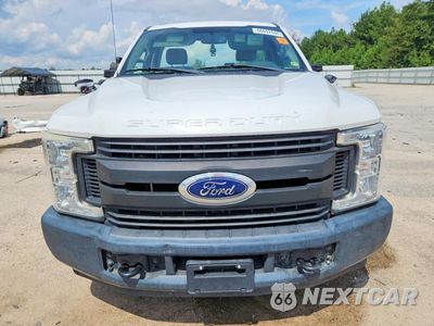 Piąte zdjęcie samochodu w środku: 2018 FORD F250 SUPER DUTY VIN:1FTBF2A69JEB70559 - miniatura
