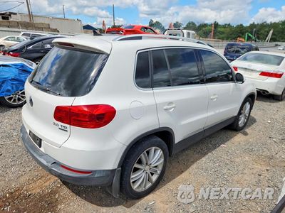 Trzecie zdjęcie samochodu z tyłu: 2013 VOLKSWAGEN TIGUAN S VIN:WVGBV7AX8DW545165 - miniatura