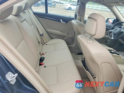 Zdjęcie 10 z 12 samochodu: 2014 MERCEDES-BENZ C 300 4MATIC VIN:WDDGF8AB4EA892983 - miniatura