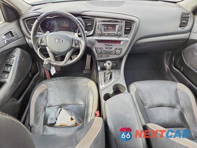 Zdjęcie 8 z 13 samochodu: 2012 KIA OPTIMA SX VIN:5XXGR4A66CG004863 - miniatura