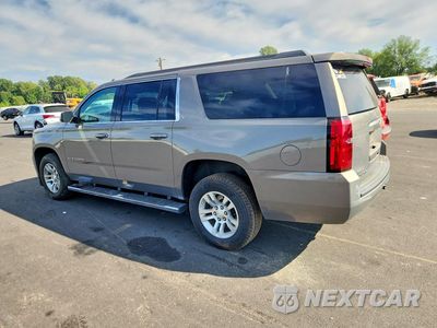 Drugie zdjęcie samochodu z przodu: 2018 CHEVROLET SUBURBAN K1500 LT VIN:1GNSKHKC2JR295308 - miniatura