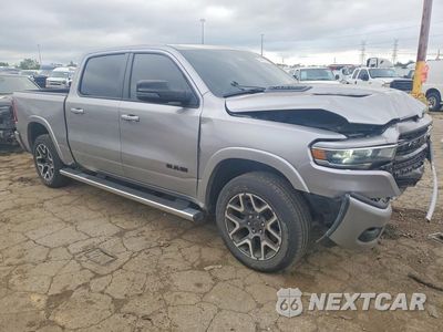 Czwarte zdjęcie samochodu z boku: 2025 RAM 1500 LARAMIE VIN:1C6SRFJP8SN585288 - miniatura