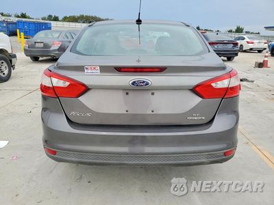 Zdjęcie 6 z 12 samochodu: 2014 FORD FOCUS SE VIN:1FADP3F22EL234904 - miniatura