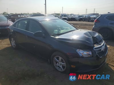 Czwarte zdjęcie samochodu z boku: 2014 CHEVROLET CRUZE LT VIN:1G1PC5SB3E7144425 - miniatura