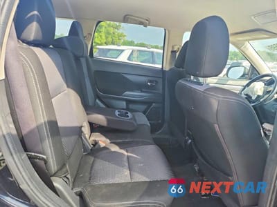 Zdjęcie 11 z 13 samochodu: 2016 MITSUBISHI OUTLANDER SE VIN:JA4AD3A31GZ048996 - miniatura