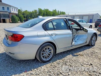Trzecie zdjęcie samochodu z tyłu: 2015 BMW 328 XI SULEV VIN:WBA3B5G5XFNS17974 - miniatura
