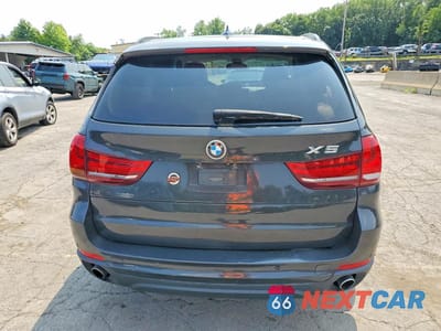 Zdjęcie 6 z 13 samochodu: 2015 BMW X5 XDRIVE35I VIN:5UXKR0C56F0P09786 - miniatura