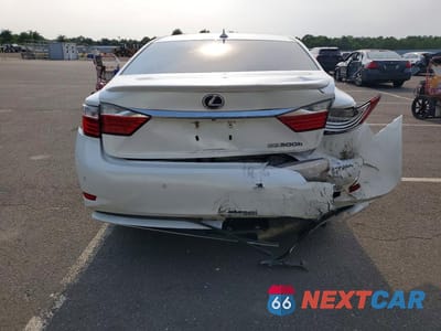 Zdjęcie 6 z 12 samochodu: 2013 LEXUS ES 300H VIN:JTHBW1GG5D2003923 - miniatura