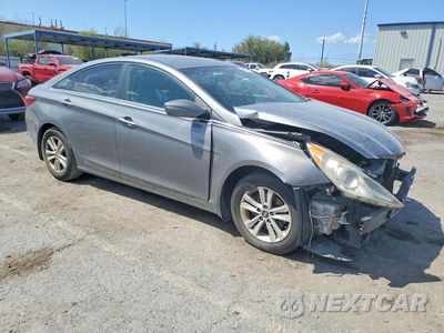 Czwarte zdjęcie samochodu z boku: 2013 HYUNDAI SONATA GLS VIN:5NPEB4AC3DH550009 - miniatura