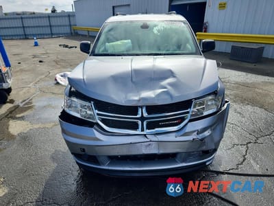Piąte zdjęcie samochodu w środku: 2018 DODGE JOURNEY SE VIN:3C4PDDAGXJT249741 - miniatura