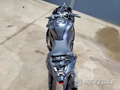 Zdjęcie 6 z 9 samochodu: 2025 KAWASAKI ZX1002 M VIN:JKBZXVM14SA010102 - miniatura