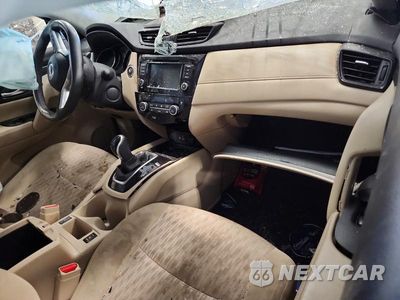 Zdjęcie 8 z 13 samochodu: 2019 NISSAN ROGUE SV VIN:5N1AT2MV6KC748004 - miniatura