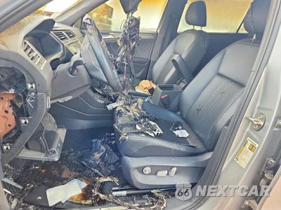 Zdjęcie 7 z 13 samochodu: 2023 VOLKSWAGEN TIGUAN SE R-LINE BLACK VIN:3VVCB7AX4PM130853 - miniatura