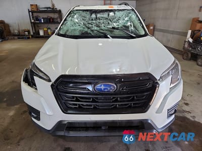 Piąte zdjęcie samochodu w środku: 2022 SUBARU FORESTER PREMIUM VIN:JF2SKAEC4NH493848 - miniatura