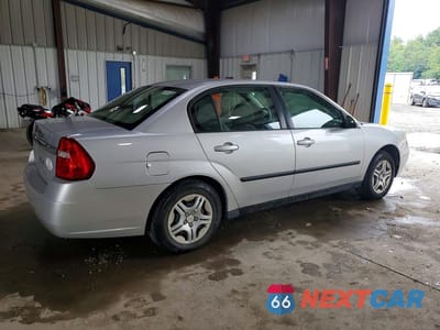 Trzecie zdjęcie samochodu z tyłu: 2004 CHEVROLET MALIBU VIN:1G1ZS52F44F226439 - miniatura