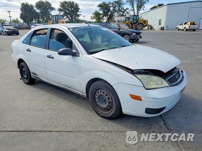 Czwarte zdjęcie samochodu z boku: 2005 FORD FOCUS ZX4 VIN:1FAFP34N55W298150 - miniatura