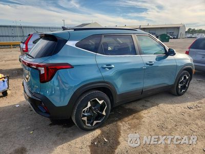 Trzecie zdjęcie samochodu z tyłu: 2024 KIA SELTOS EX VIN:KNDERCAA9R7664578 - miniatura