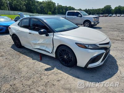 Czwarte zdjęcie samochodu z boku: 2022 TOYOTA CAMRY XSE VIN:4T1K61AK4NU071856 - miniatura