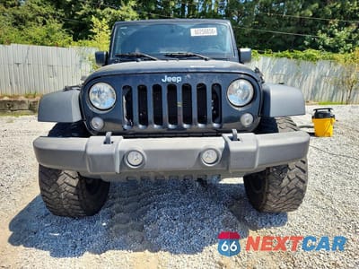 Piąte zdjęcie samochodu w środku: 2018 JEEP WRANGLER UNLIMITED SPORT VIN:1C4BJWDG2JL898942 - miniatura