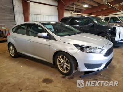 Czwarte zdjęcie samochodu z boku: 2015 FORD FOCUS SE VIN:1FADP3K2XFL370463 - miniatura