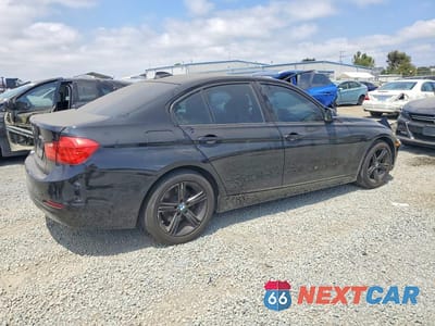 Trzecie zdjęcie samochodu z tyłu: 2013 BMW 328 I SULEV VIN:WBA3C1C55DF443276 - miniatura