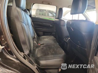 Zdjęcie 11 z 14 samochodu: 2020 MITSUBISHI OUTLANDER SE VIN:JA4AZ3A39LZ022108 - miniatura