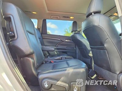 Zdjęcie 10 z 13 samochodu: 2015 TOYOTA HIGHLANDER LIMITED PLATINUM VIN:5TDDKRFH1FS151593 - miniatura