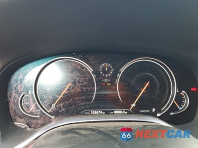 Zdjęcie 9 z 12 samochodu: 2016 BMW 740 I VIN:WBA7E2C5XGG714526 - miniatura