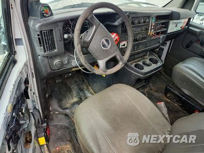Zdjęcie 8 z 12 samochodu: 2014 GMC SAVANA BOX TRUCK VIN:1GDY72CA5E1908911 - miniatura