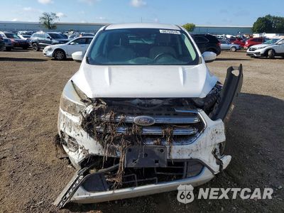 Piąte zdjęcie samochodu w środku: 2017 FORD ESCAPE SE VIN:1FMCU9GD5HUA84282 - miniatura