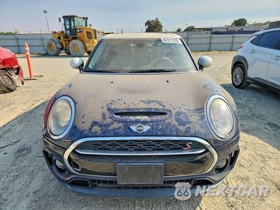 Piąte zdjęcie samochodu w środku: 2017 MINI COOPER S CLUBMAN ALL4 VIN:WMWLU5C54H2E82364 - miniatura