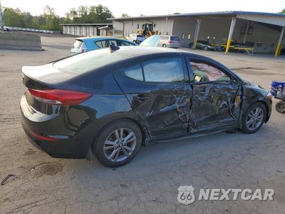 Trzecie zdjęcie samochodu z tyłu: 2018 HYUNDAI ELANTRA VALUE EDITION VIN:5NPD84LF9JH369879 - miniatura