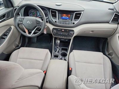Zdjęcie 8 z 12 samochodu: 2017 HYUNDAI TUCSON SE VIN:KM8J33A47HU347811 - miniatura