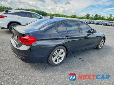 Trzecie zdjęcie samochodu z tyłu: 2016 BMW 328 XI SULEV VIN:WBA8E3G52GNU02166 - miniatura