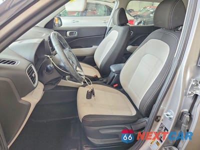 Zdjęcie 7 z 12 samochodu: 2023 HYUNDAI VENUE SEL VIN:KMHRC8A35PU271012 - miniatura