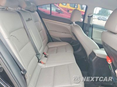 Zdjęcie 10 z 12 samochodu: 2017 HYUNDAI ELANTRA LIMITED VIN:KMHD84LF4HU266977 - miniatura