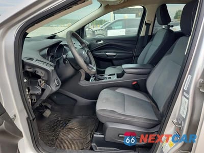 Zdjęcie 7 z 13 samochodu: 2018 FORD ESCAPE SE VIN:1FMCU9GD4JUB36295 - miniatura