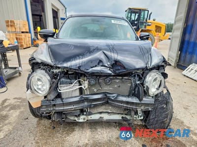 Piąte zdjęcie samochodu w środku: 2017 NISSAN JUKE SL VIN:JN8AF5MV3HT753915 - miniatura